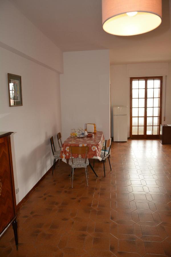 Affittacamere AL 30 Marzocca Esterno foto